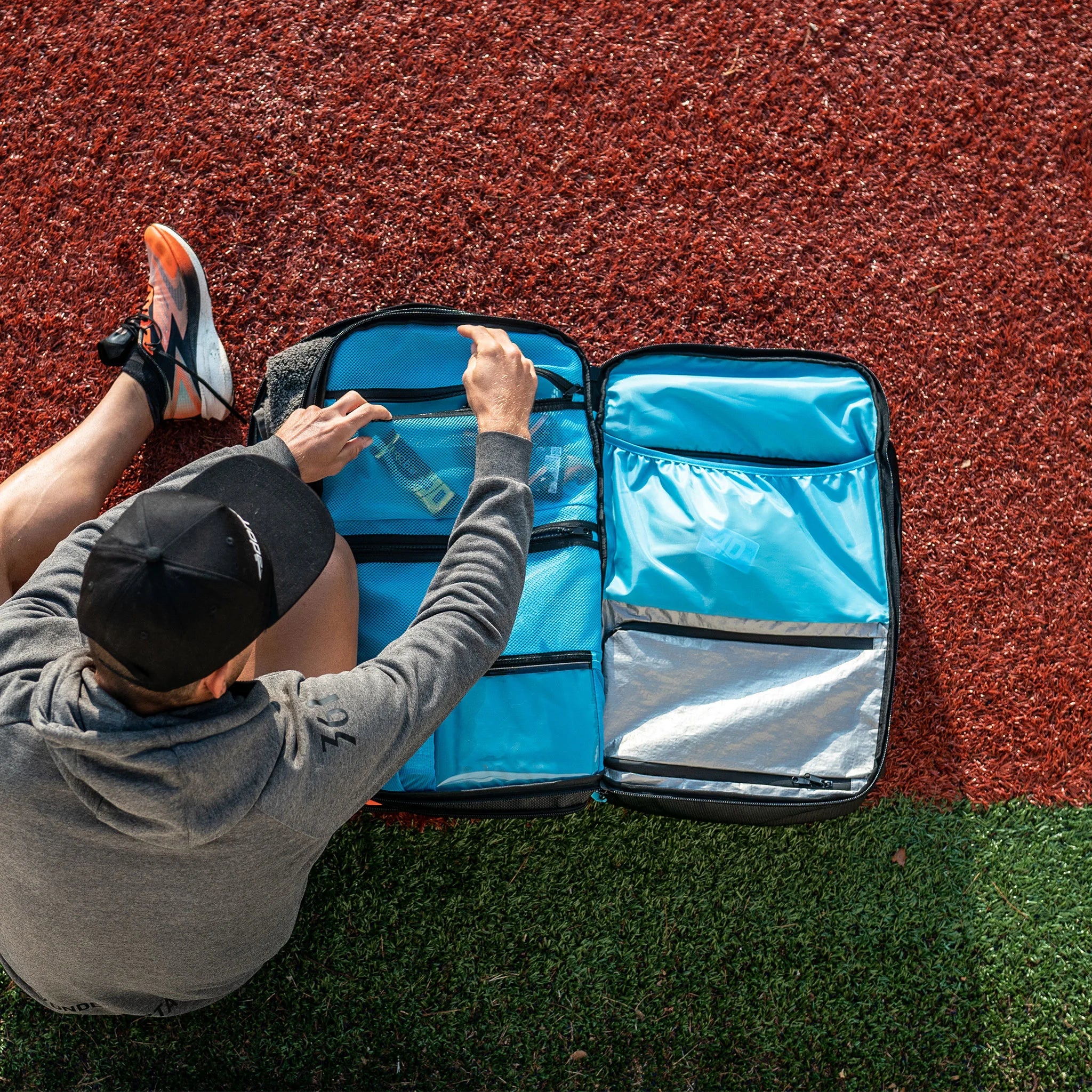 Worldcup Race Day Bag - Image 3